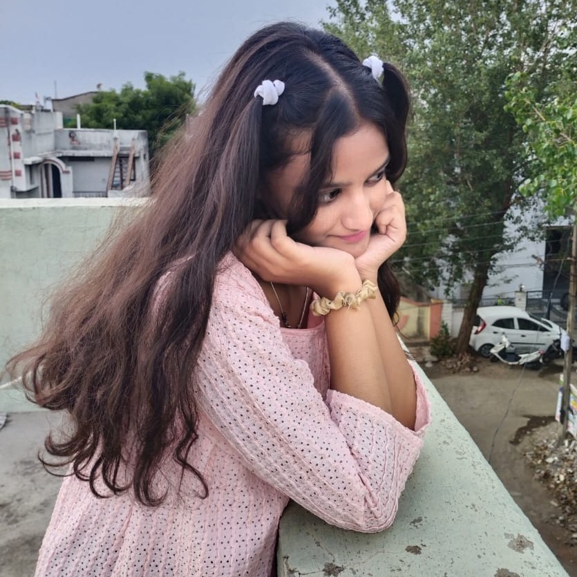 Dhanashri tajne