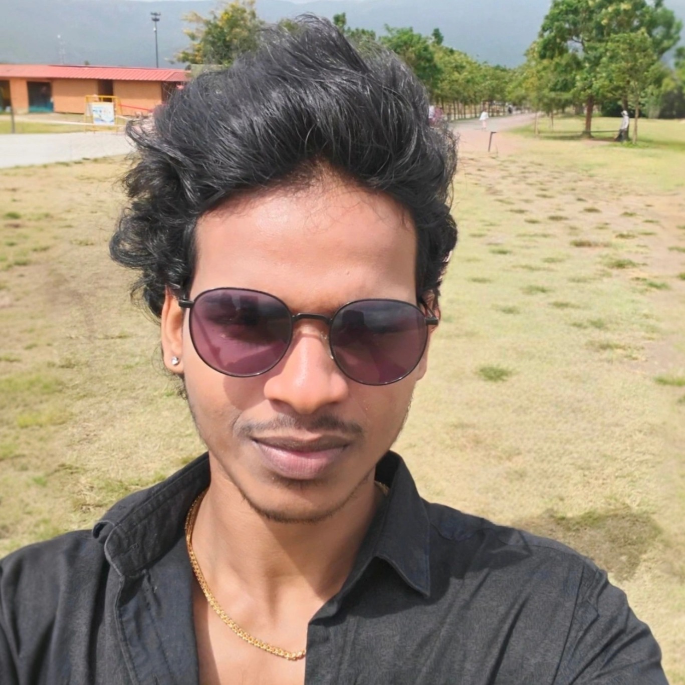 Chandru p