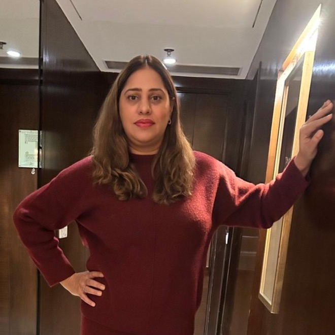 sarah Mehra