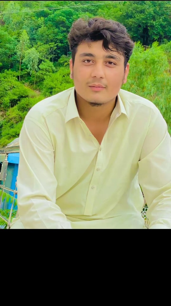 Naveed Khan