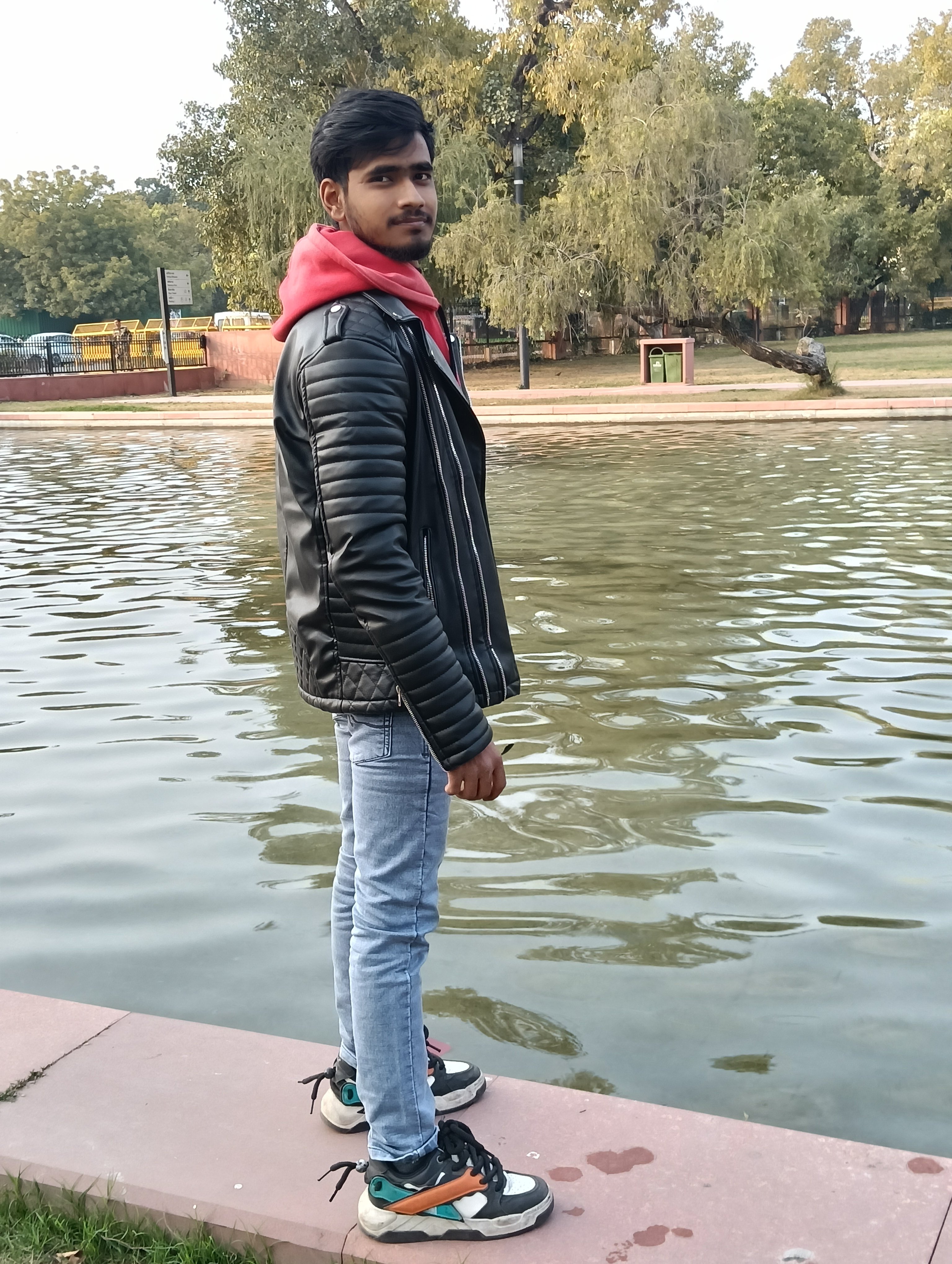 Dheeraj 