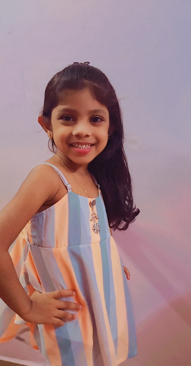 Kyra gowda