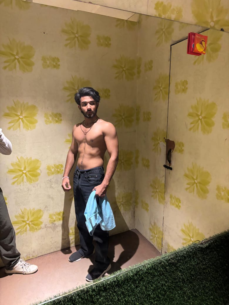 Vaansh ak